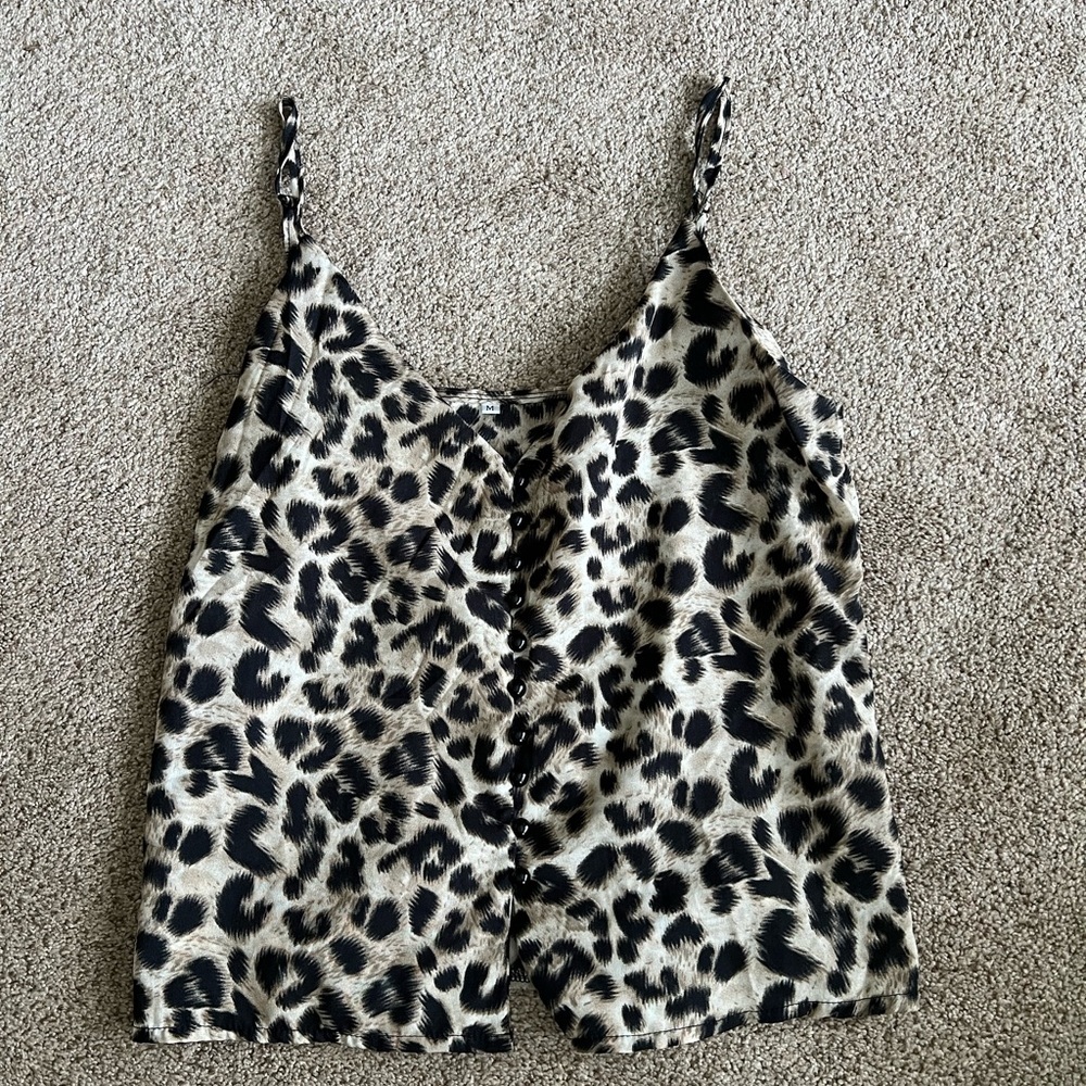 Cheetah print tank top size medium